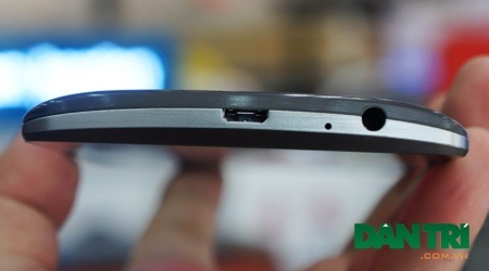 Đập hộp LG G3 phiên bản 16 GB giá 12,9 triệu đồng - 6 So với phiên bản trước, phiên bản dung lượng 16 GB không có sự thay đổi trong thiết kế