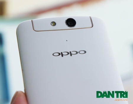 Với điểm nhấn là camera 13 Mpx