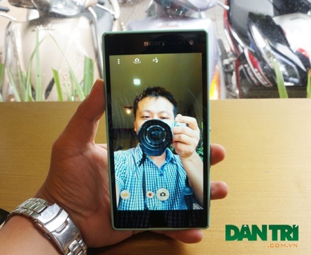 Người dùng có thể chụp ảnh nhanh chóng và dễ dàng trong mọi điều kiện ánh sáng