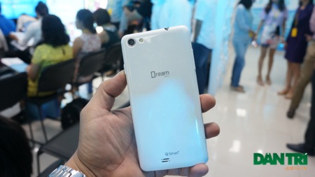 Q-mobile trình làng điện thoại Windows Phone 8.1 đầu tiên - 3 Dòng sản phẩm Dream chạy Windows Phone 8.1