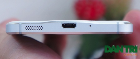 Smartphone viền kim loại Galaxy Alpha của Samsung lộ diện tại Việt Nam - 6 Samsung đã chăm chút khá kĩ càng cho lớp viền này