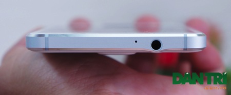 Smartphone viền kim loại Galaxy Alpha của Samsung lộ diện tại Việt Nam - 7 Từng góc vát được làm kĩ càng chi tiết một