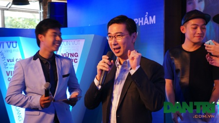 Galaxy V chính thức trình làng, giá 2,3 triệu đồng - 1 Đại diện Samsung Vina chính thức công bố sự có mặt của Galaxy V tại VN