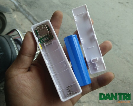 Thấp thỏm pin sạc dự phòng giá rẻ tràn lan trên thị trường - 3 Pin sạc dự phòng 12.000 mAh giá 350 ngàn đồng