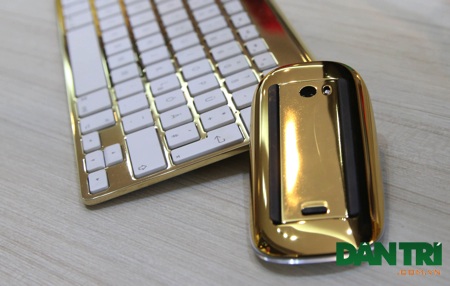 Ngắm Apple iMac mạ vàng và bọc da cá sấu đầu tiên tại Việt Nam - 5 Chuột Magic Mouse đi theo máy cũng được xử lý kĩ càng và tất nhiên nó cũng được mạ vàng