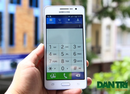 Cận cảnh smartphone "tự sướng" có giá 4,9 triệu đồng của Samsung - 11 Giao diện gọi điện