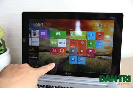 Đập hộp máy tính bảng lai Acer Switch 10 đầu tiên tại Việt Nam - 13 Cũng như có thể cảm ứng trên màn hình một cách dễ dàng