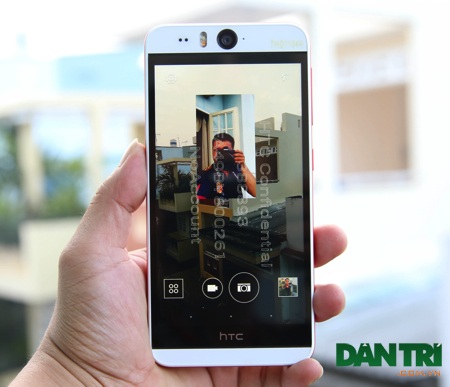 HTC Desire Eye với 2 camera 13 megapixel xuất hiện tại Việt Nam