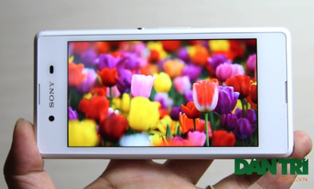 Cận cảnh Xperia E3 tầm trung giá 5 triệu sắp bán tại Việt Nam - 15 Thử nghiệm xem video trên máy