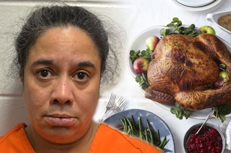 Bị đâm vì dám.. ăn tối trước bạn gái - 1 Jacklyn Blake bị giữ lại tại nhà giam Luzerne County sau khi
thú tội hành hung bạn trai