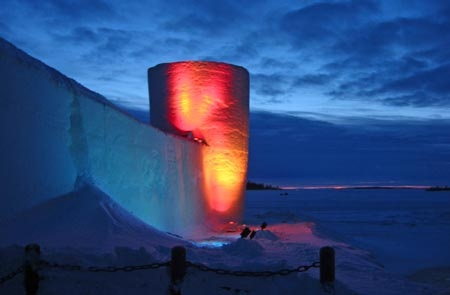 Những khách sạn băng đẹp nhất thế giới - 5 Đường vào mái vòm băng tuyệt đẹp của một khách sạn mang tên Snow Village