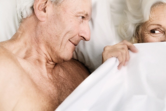 “Bà cứ bảo tôi yếu nữa đi!”