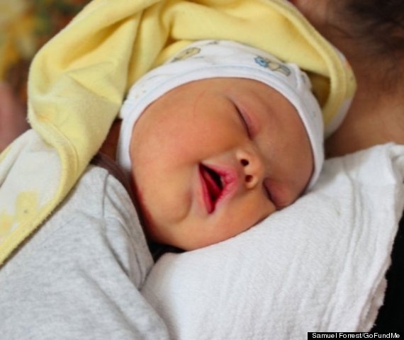 Bé Leo sinh ra đã mắc hội chứng Down và bị mẹ chối bỏ...