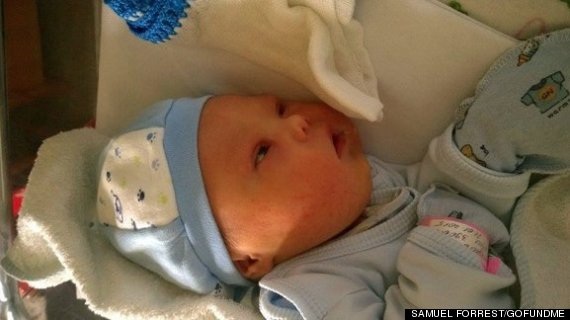 ... nhưng lại nhận được sự yêu thương hết lòng từ người cha