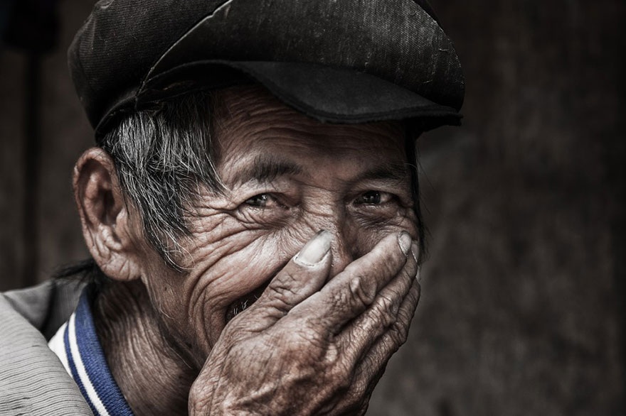Nụ cười Việt Nam qua ống kính nhiếp ảnh gia người Pháp - 2 Nụ cười Việt Nam qua ống kính nhiếp ảnh gia người Pháp