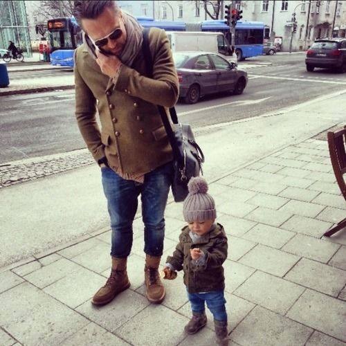 Đáng yêu bộ ảnh "cha nào con nấy" - 1 Huyền Anh