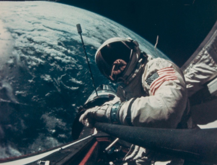 Những bức hình "tự sướng" đầu tiên ngoài vũ trụ - 2 Buzz Aldrin chụp hình trong hành trình đến Gemini tháng 11 năm 1966