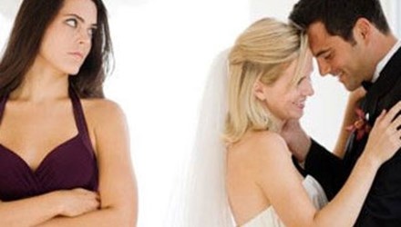 Vợ cũ và những “chiêu độc” quấy phá vợ mới - 1 Vợ cũ và những “chiêu độc” quấy phá vợ mới