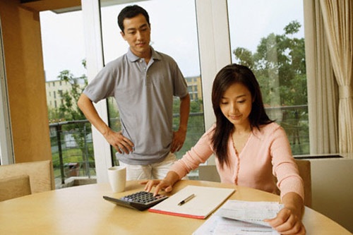 Kiếm nhiều tiền hơn chồng, vợ vẫn bị coi thường - 1 Kiếm nhiều tiền hơn chồng, vợ vẫn bị coi thường