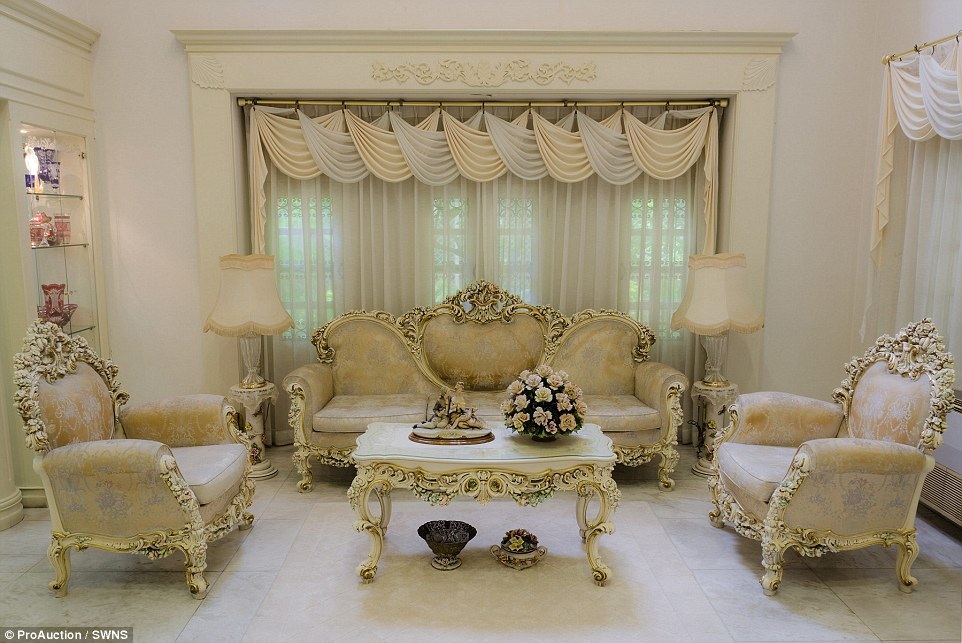 "Đột nhập" căn biệt thự đắt giá nhất nước Anh - 17 Huyền Anh