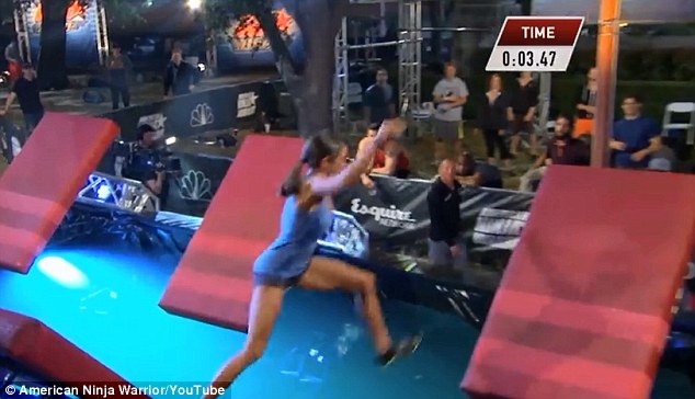 Chinh phục thành công 'Ninja Warrior" Mỹ, Kacy Catanzaro trở thành hiện tượng mạng - 3 Hình ảnh Kacy chia sẻ, chuyện trò với fan hâm mộ qua instagram.