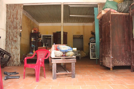Hình ảnh TP Lạng Sơn ngập bùn rác sau cơn lũ kinh hoàng - 15 Đồ đạc nhiều nhà dân vẫn chưa được kê vào vị trí cũ