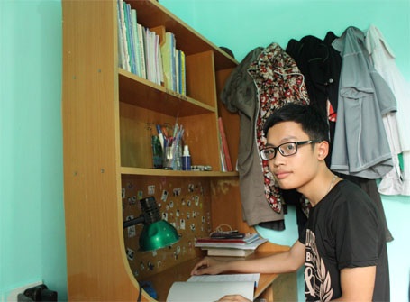 Thủ khoa Nguyễn Văn Tuân - hãy ghi những kinh nghiệm học tập hàng ngày vào sổ tay