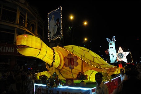 Đèn lồng Kim Quy