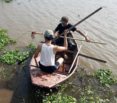 Có thông tin phát hiện đầu người, nghi của nạn nhân vụ Cát Tường - 1 Sau gần 300 ngày tìm kiếm, đến 18/7/2014, thi thể chị Huyền mới được tìm thấy