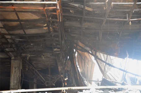 Bar Luxury trở lên sập xệ, hoang tàn sau vụ cháy kinh hoàng đêm qua