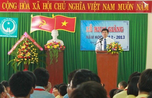 Xúc động lễ khai giảng ở ngôi trường đặc biệt