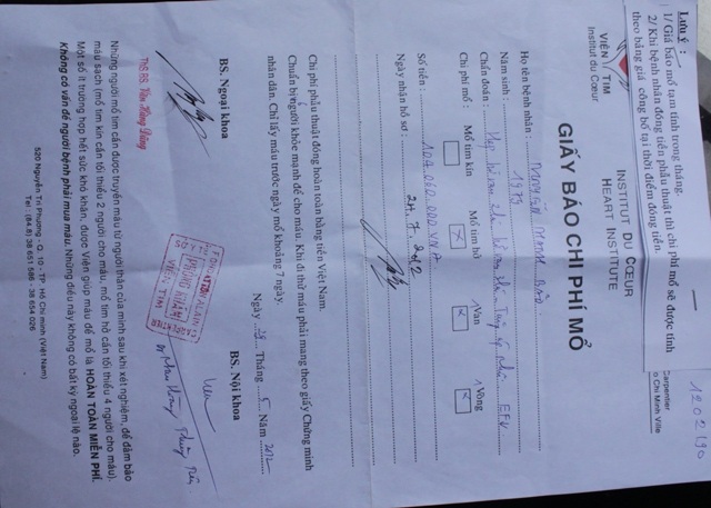 Giấy hẹn mổ tim của BV nhưng vì không có tiền nên bệnh tim đang đe dọa tính mạng anh Bảo từng ngày.