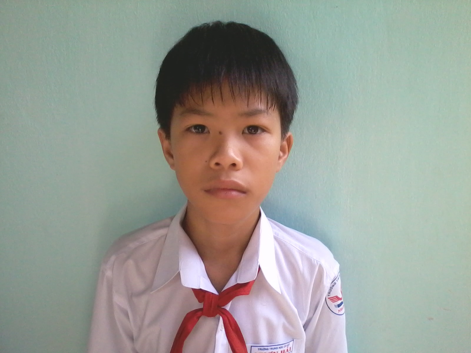 Học sinh lớp 7 trả lại 13 triệu đồng nhặt được - 1 Em Trần Kim Hoàng, HS lớp 7 nhặt được số tiền 13 triệu trả lại người bị mất