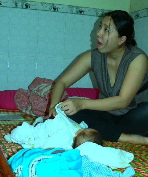 Bé Thanh Trúc con chị Thủy đã bình thường và được ra viện