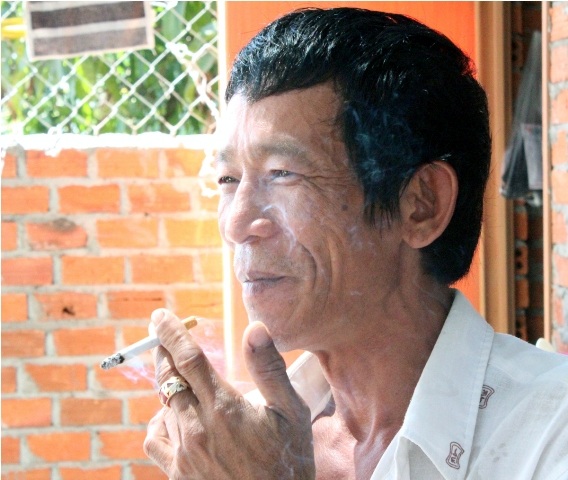 Gặp “vua kỳ nam xứ nẫu” với nghiệp tìm trầm, đá cảnh - 3 Tác phẩm Cụ rùa trong bộ tứ linh (đá Granit) rất giá trị mà anh Hiệp sưu tầm được từ sông Ba