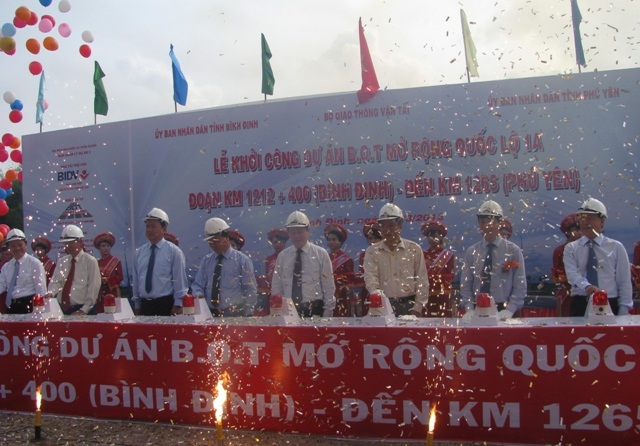 Lễ khởi công công trình mở rộng quốc lộ 1A