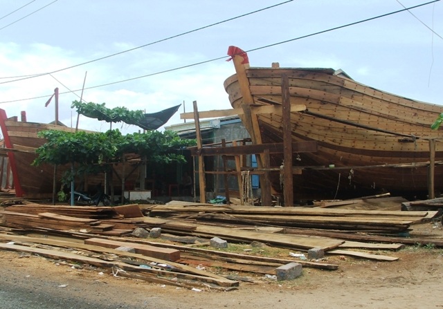 Nhờ có sự hỗ trợ của Nhà nước ngư dân Phú Yên mạnh dạn đóng tàu lớn ra Hoàng Sa, Trường Sa đánh bắt
