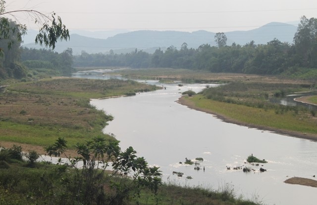 Con sông lớn Lại Giang chảy qua huyện Hoài Nhơn và Hoài Ân cạn dòng