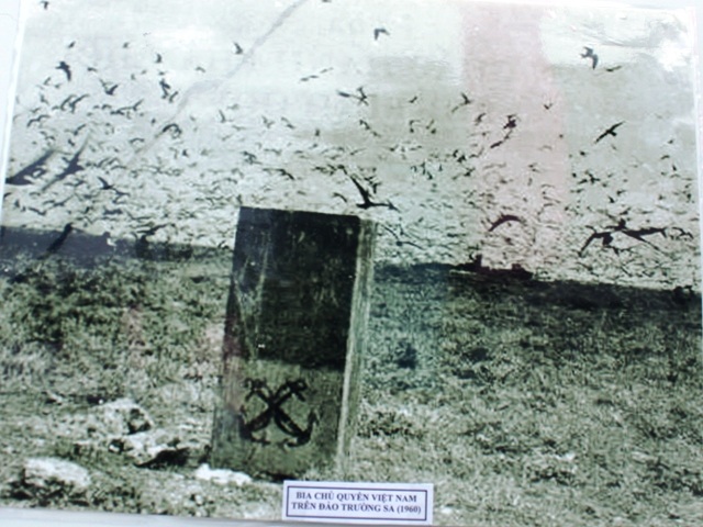 Bia chủ quyền Việt Nam trên đảo Trường Sa năm 1960