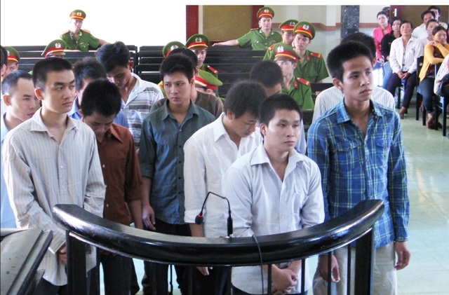 Các bị cáo tại phiên tòa