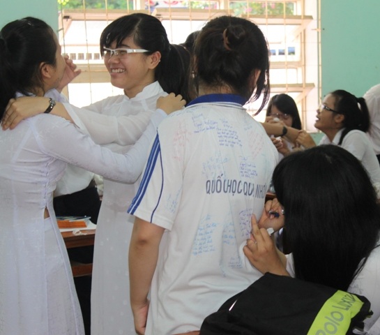 Những dòng lưu bút để nhớ về thuở học trò.