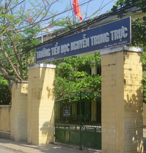 Trường tiểu học Nguyễn Trung Trực nơi 4 học sinh nhập viện sau khi uống thuốc tẩy giun