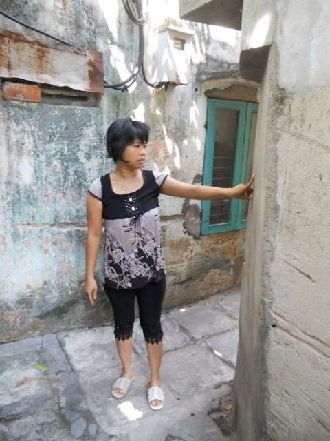 Vì vướng tranh chấp chút góc cua sau nhà mà bà Ánh vẫn chưa được cấp sổ đỏ