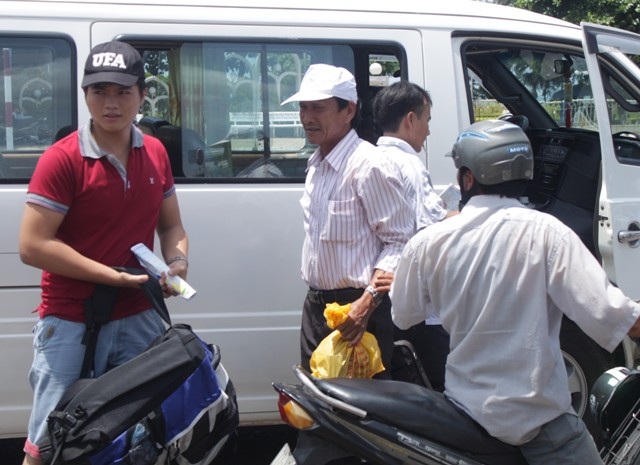 Sĩ tử đổ về Quy Nhơn dự thi