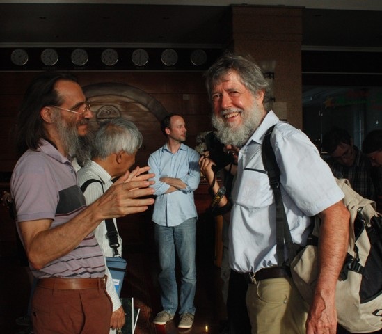 Cuộc hội ngộ của nhiều nhà khoa học quốc tế.