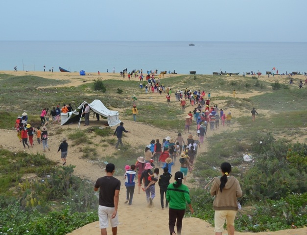 Hàng ngàn người diễn tập ứng phó sóng thần