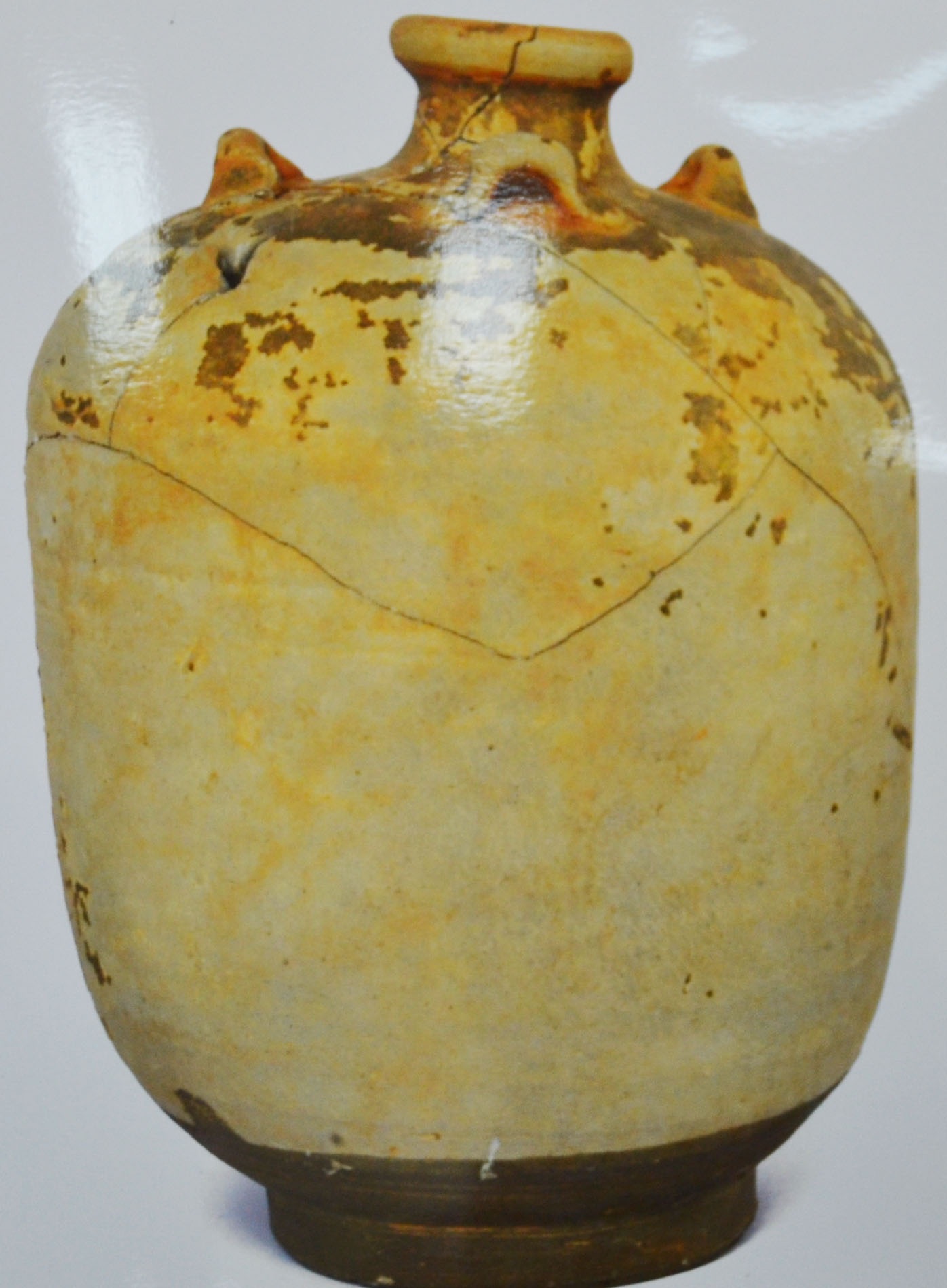 Khai quật thành Hoàng Đế phát hiện thêm nhiều cổ vật quý - 2 Một số hiện vật thu được trong đợt khai quật