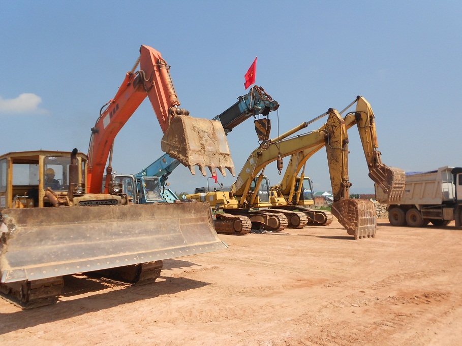 Ra quân xây dựng đầu năm