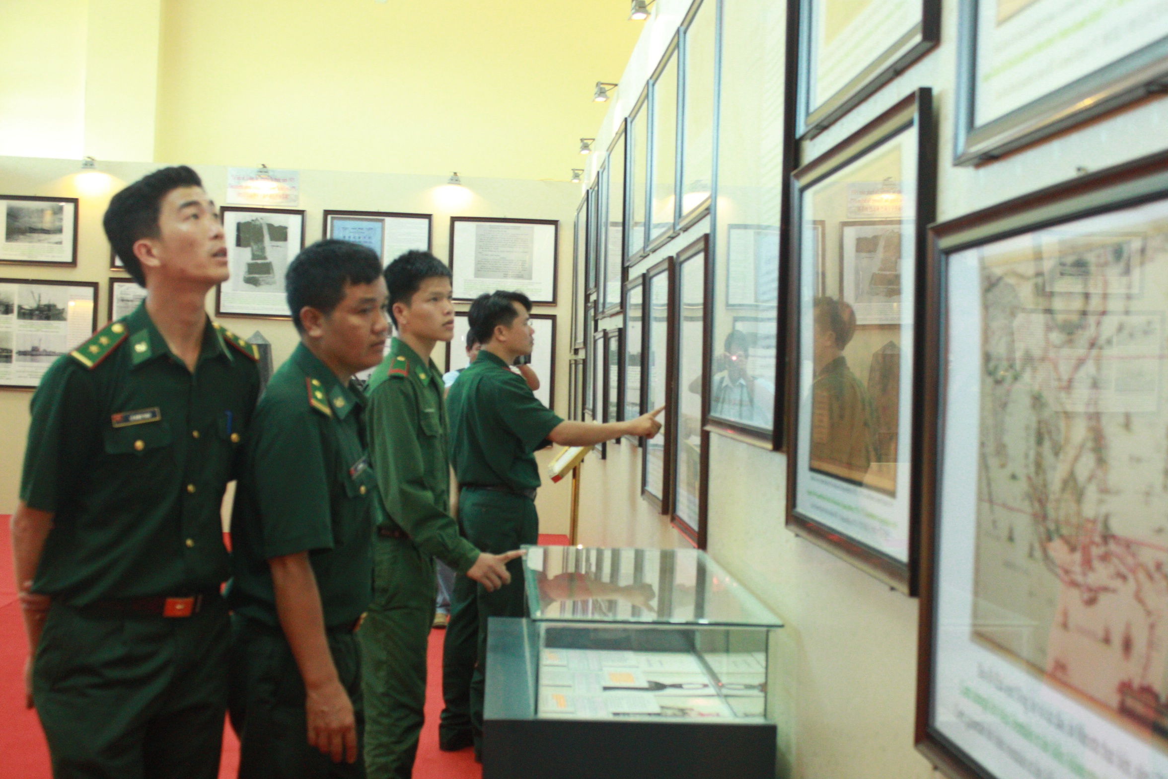 “Hoàng Sa, Trường Sa của Việt Nam - Bằng chứng lịch sử và pháp lý”