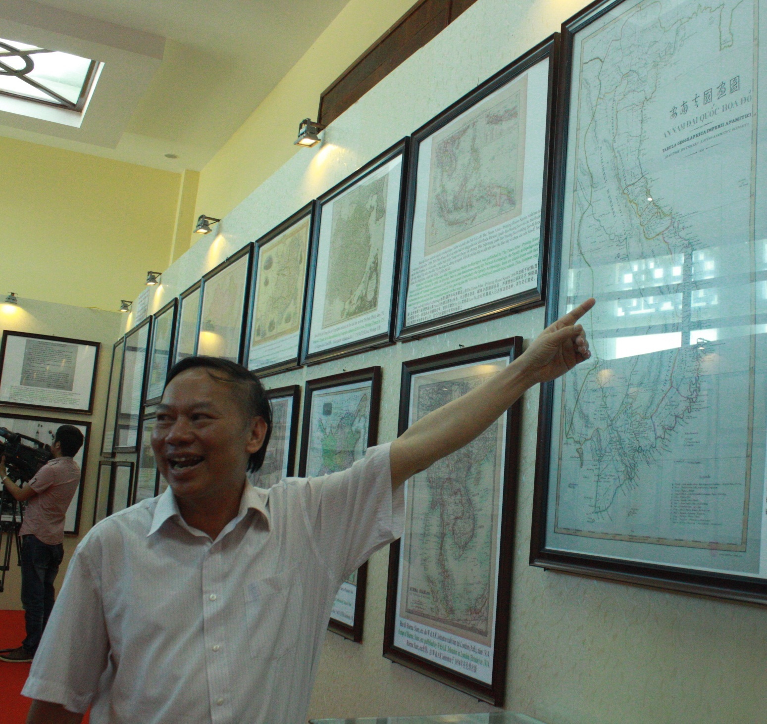 “Hoàng Sa, Trường Sa của Việt Nam - Bằng chứng lịch sử và pháp lý”